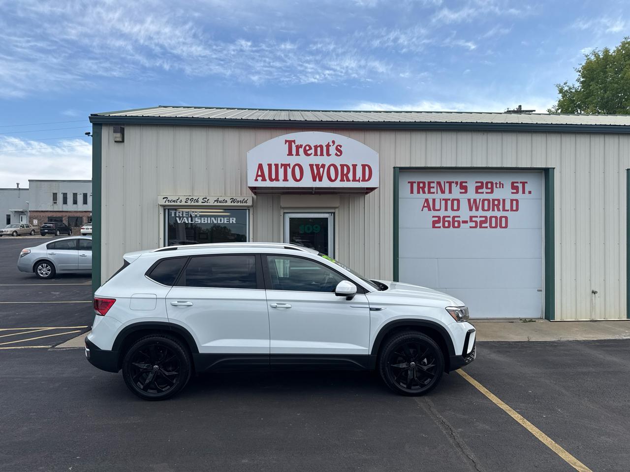 2023 Volkswagen Taos SE 4MOTION *Ltd Avail*