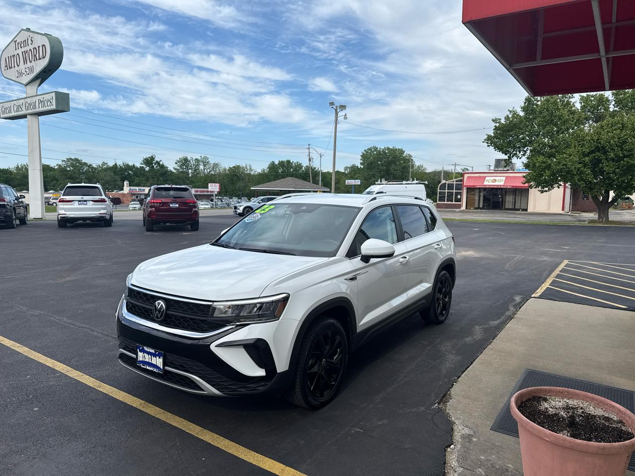 Volkswagen Taos SE 4MOTION *Ltd Avail* 2023