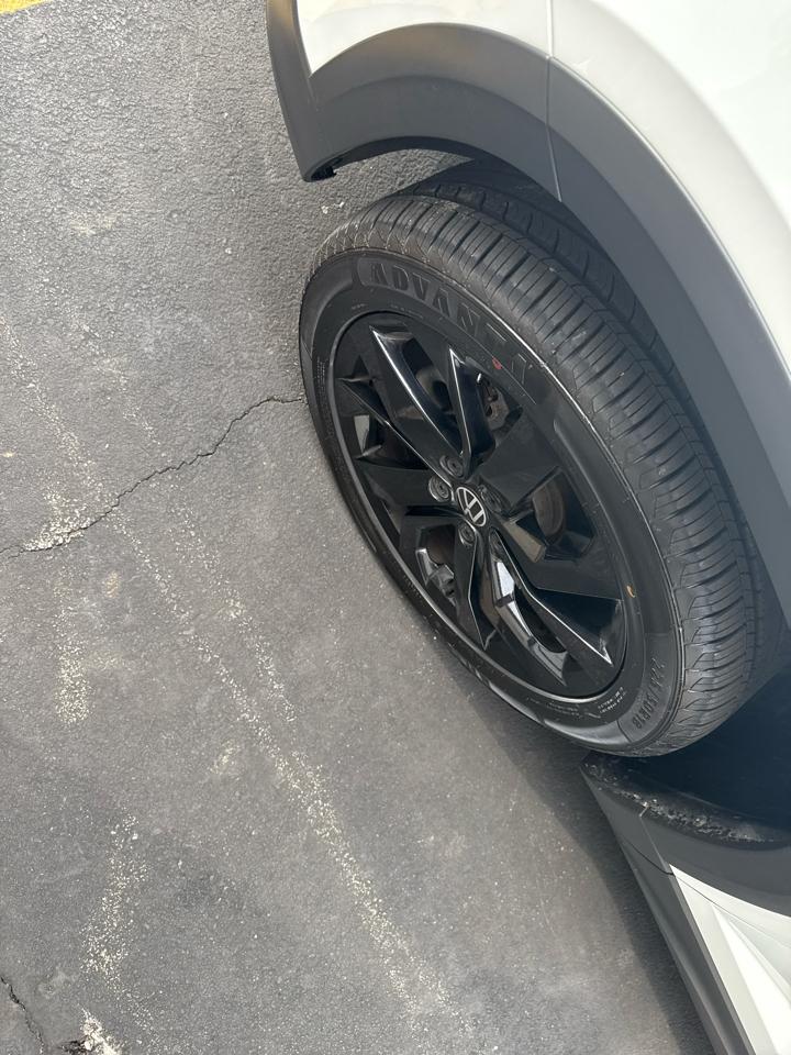 Volkswagen Taos SE 4MOTION *Ltd Avail* 2023