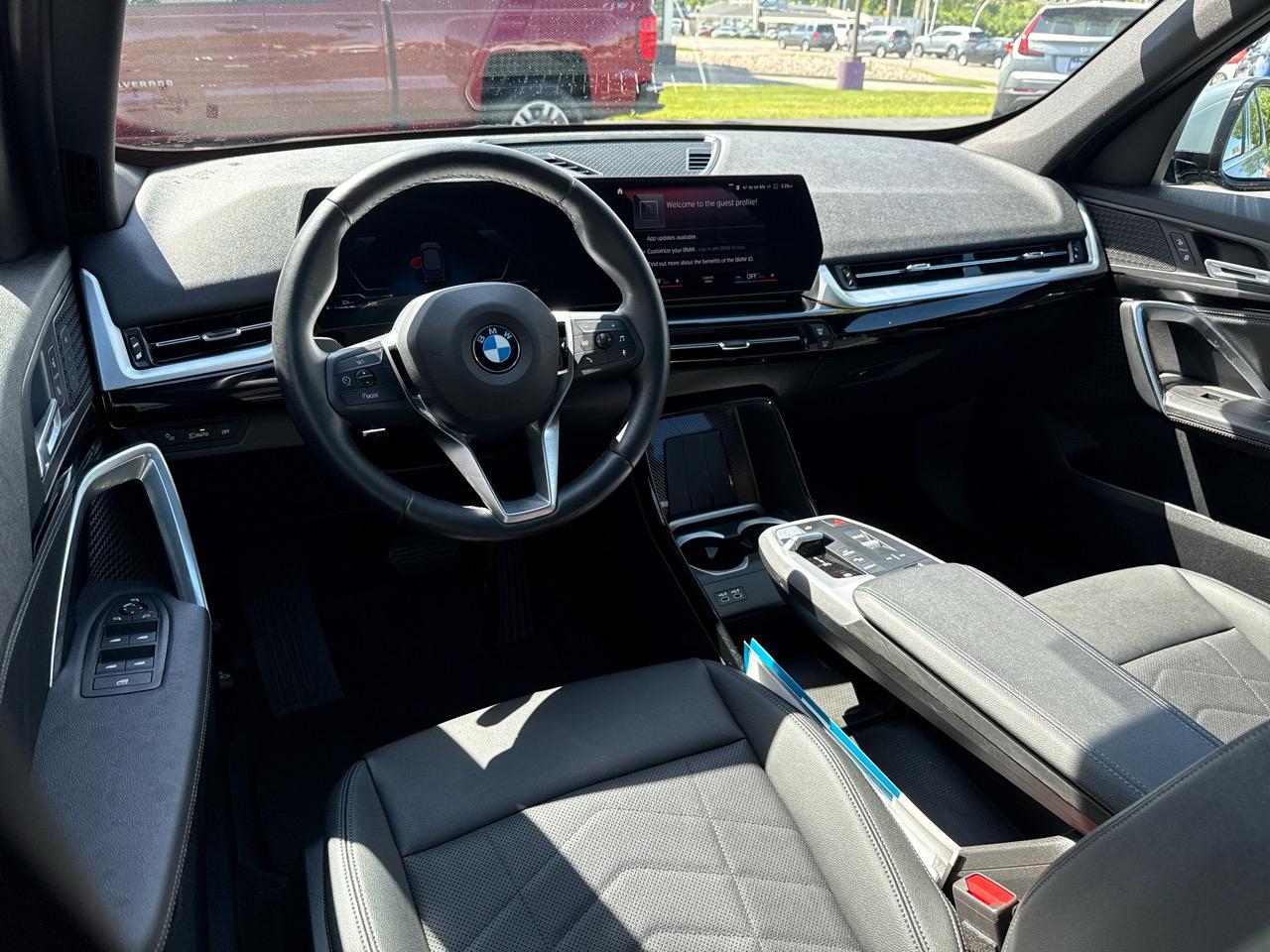 BMW X1 xDrive28i Sports Activity Vehicle 2023