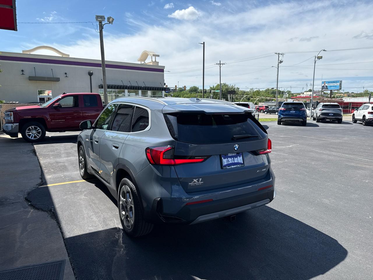 BMW X1 xDrive28i Sports Activity Vehicle 2023