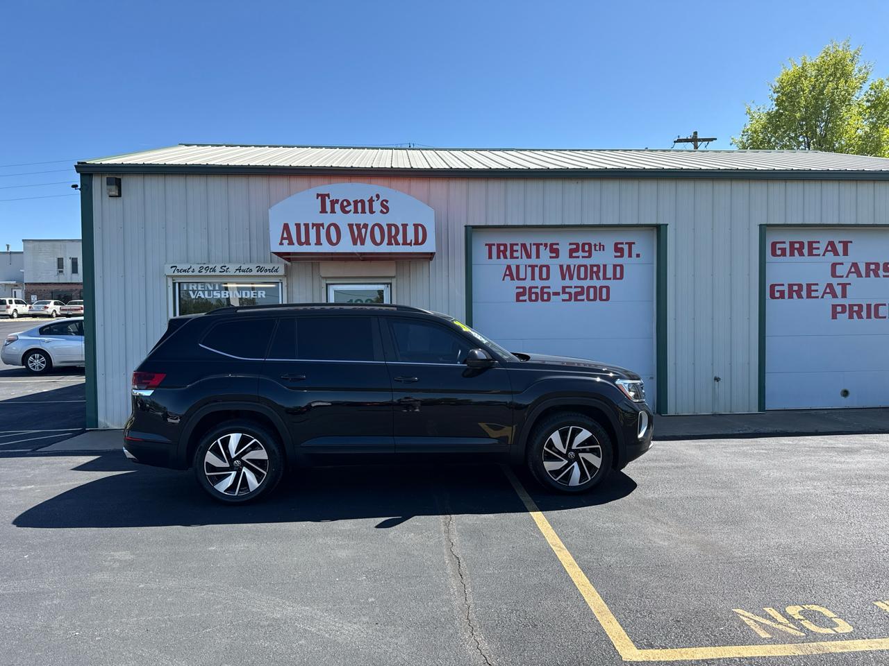 Volkswagen Atlas 2.0T SE w/Technology FWD 2024