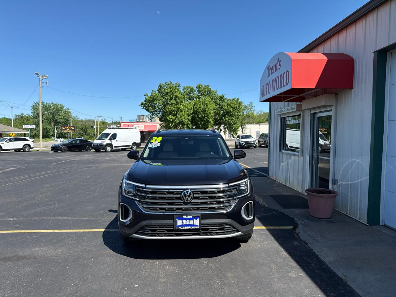 Volkswagen Atlas 2.0T SE w/Technology FWD 2024