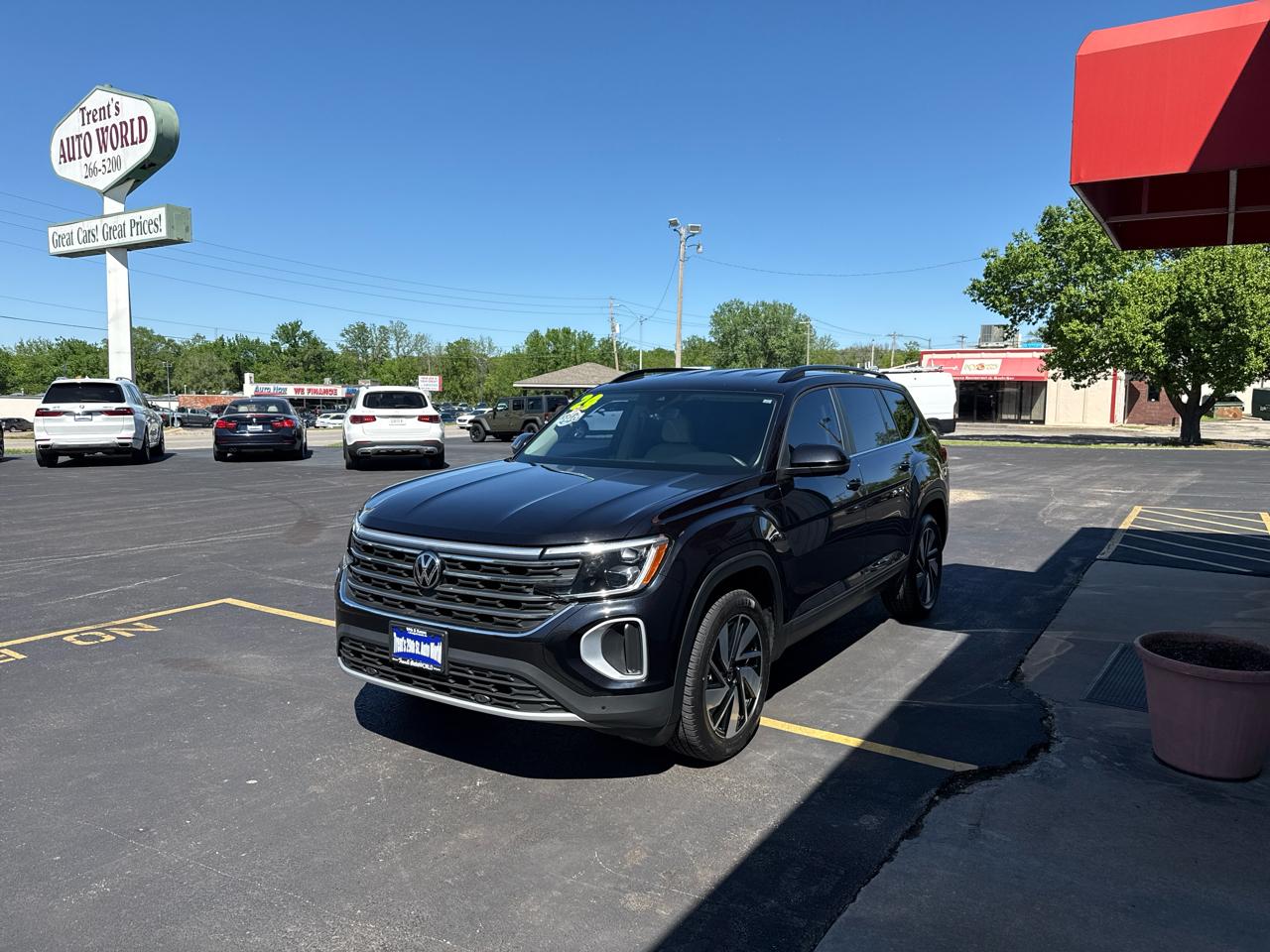 Volkswagen Atlas 2.0T SE w/Technology FWD 2024