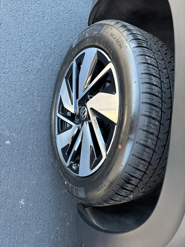 Volkswagen Atlas 2.0T SE w/Technology FWD 2024