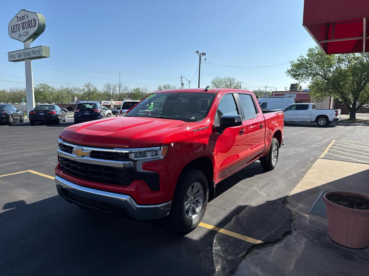 Chevrolet Silverado 1500 4WD Crew Cab 147" LT w/1LT 2023