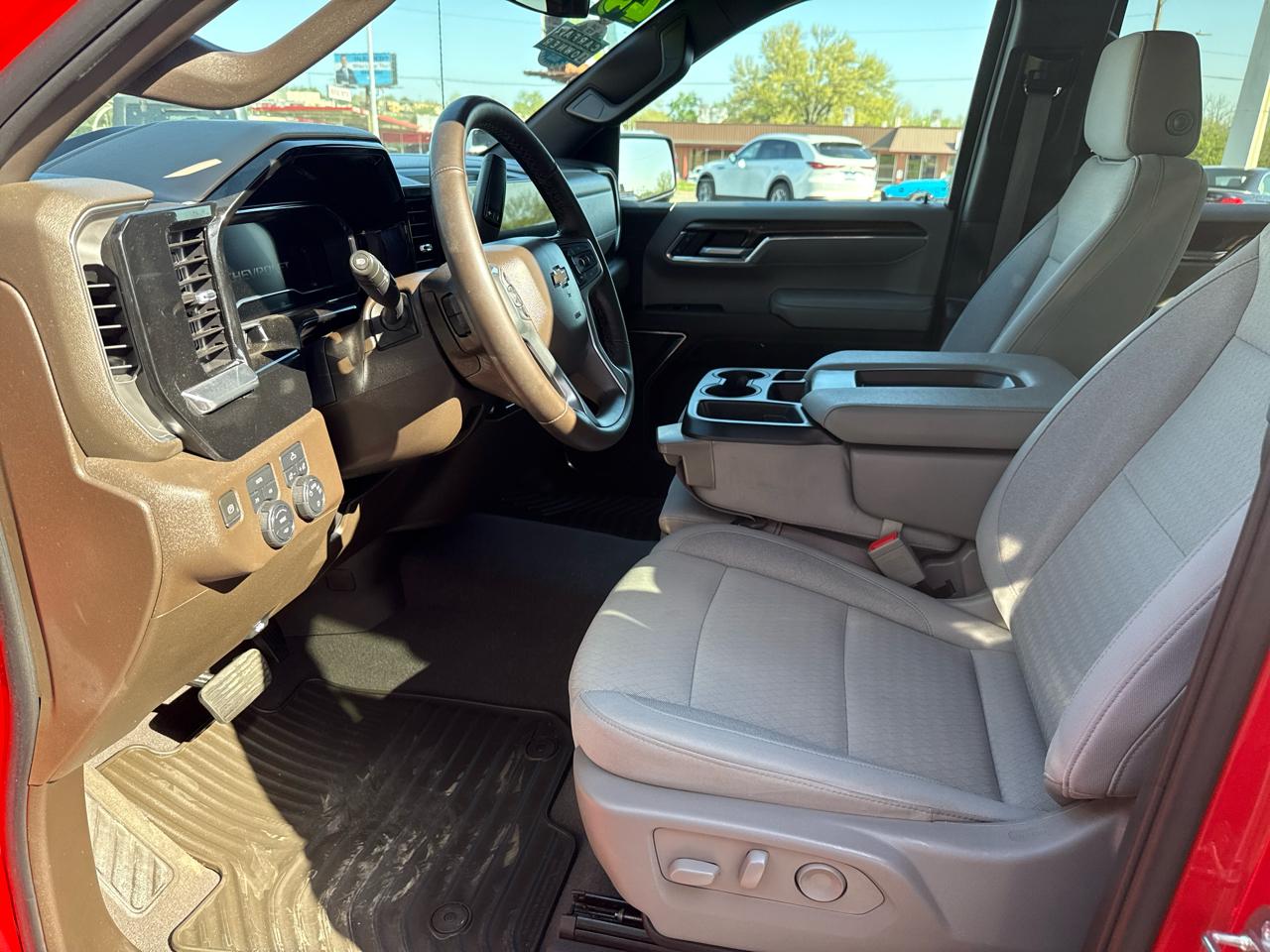 Chevrolet Silverado 1500 4WD Crew Cab 147" LT w/1LT 2023