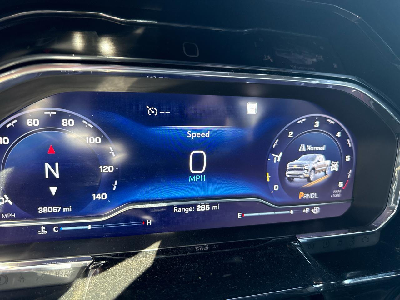 Chevrolet Silverado 1500 4WD Crew Cab 147" LT w/1LT 2023