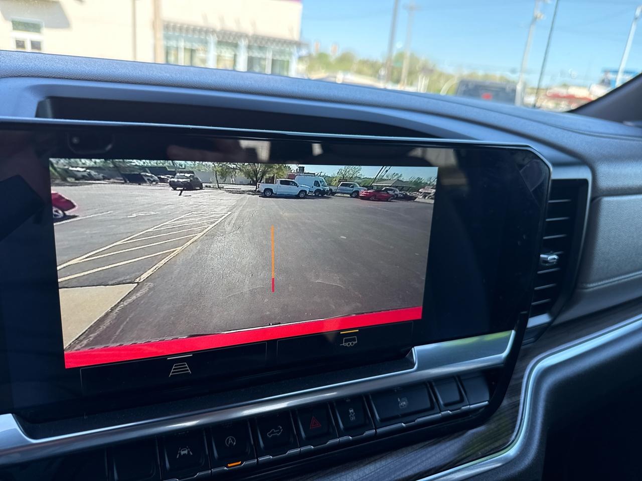 Chevrolet Silverado 1500 4WD Crew Cab 147" LT w/1LT 2023