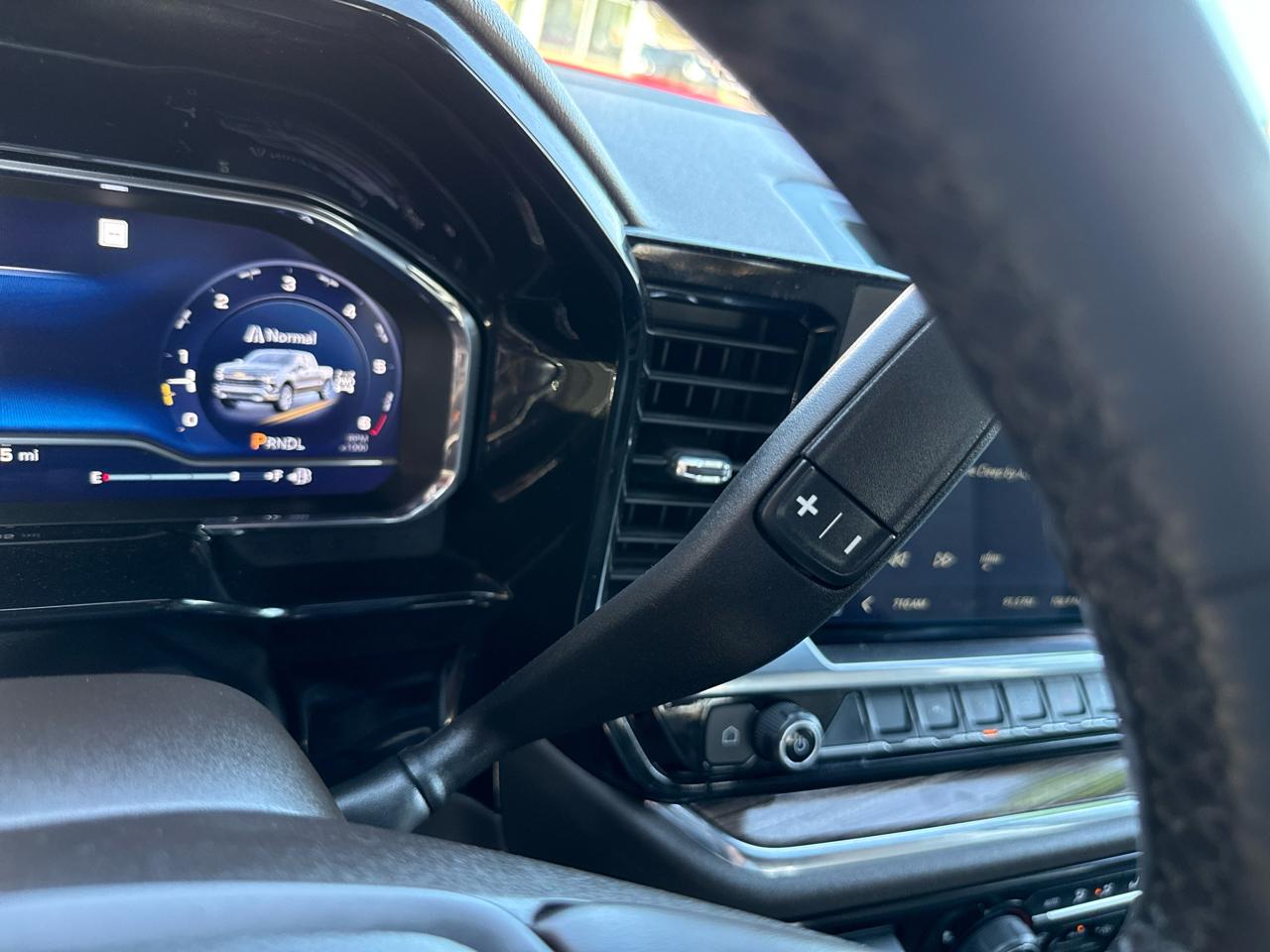 Chevrolet Silverado 1500 4WD Crew Cab 147" LT w/1LT 2023