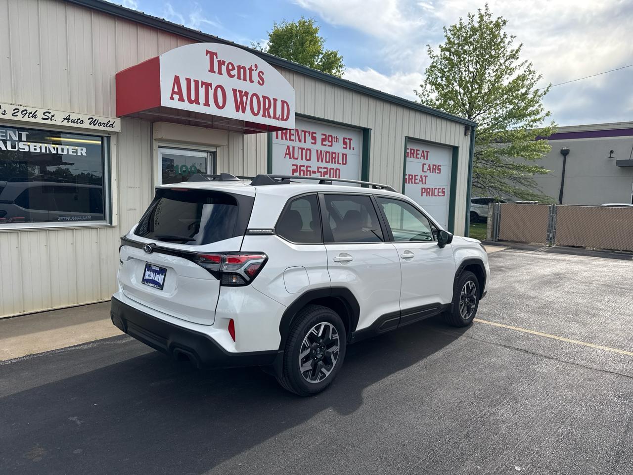 Subaru Forester Premium AWD 2025