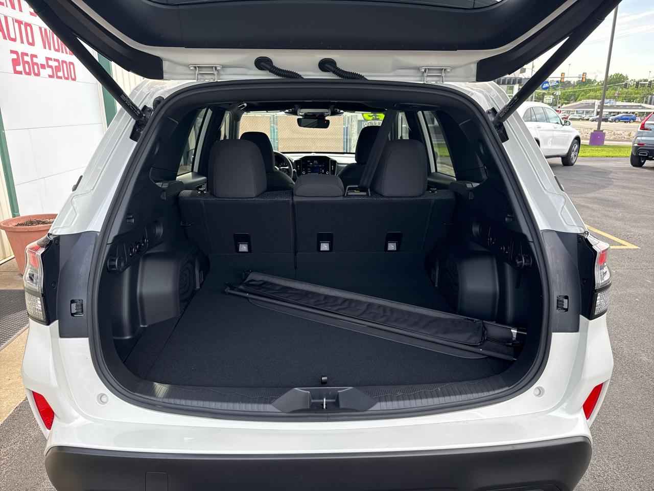 Subaru Forester Premium AWD 2025