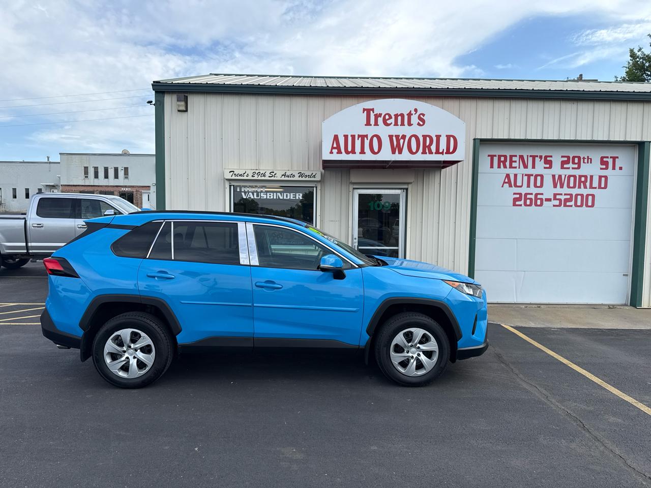 2019 Toyota RAV4 LE AWD (Natl)