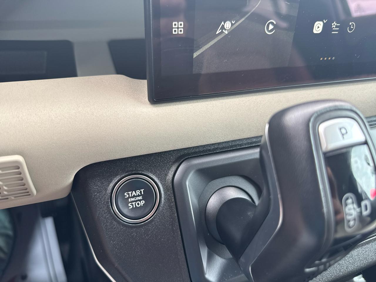 2023 Land Rover Defender S - Photo 22