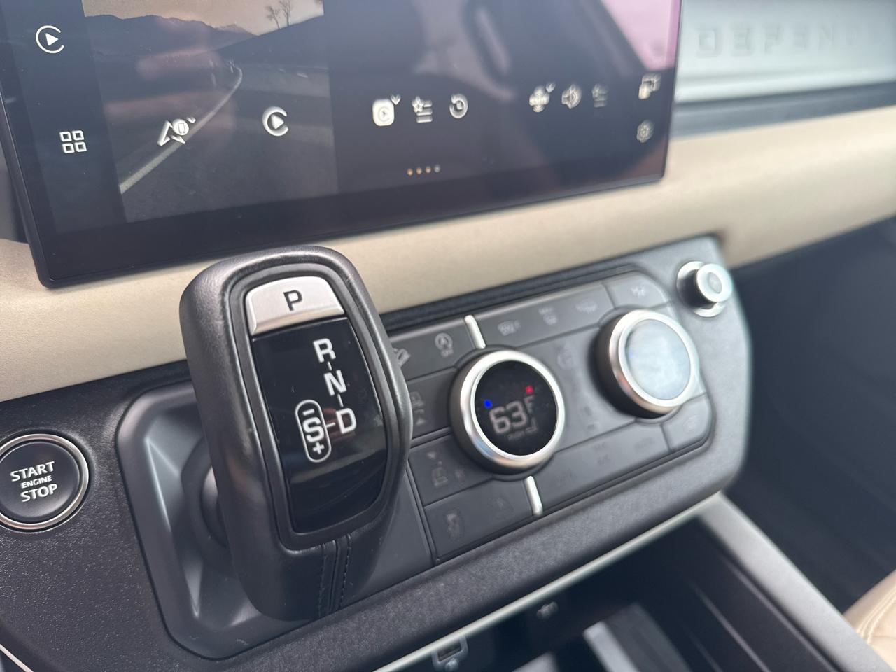 2023 Land Rover Defender S - Photo 23