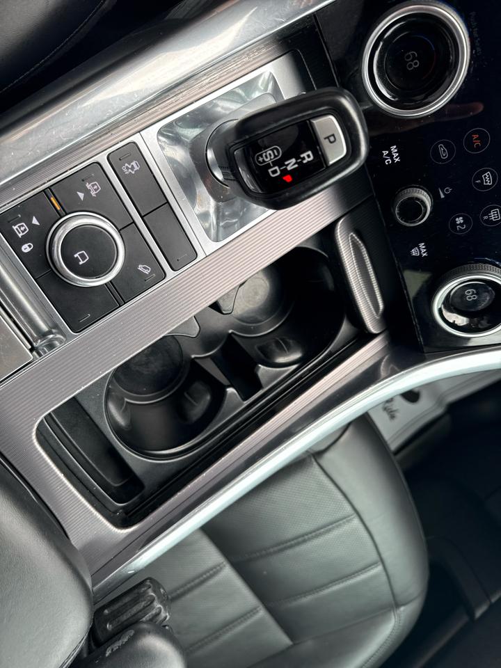 Land Rover Range Rover Sport Turbo i6 MHEV HSE 2020
