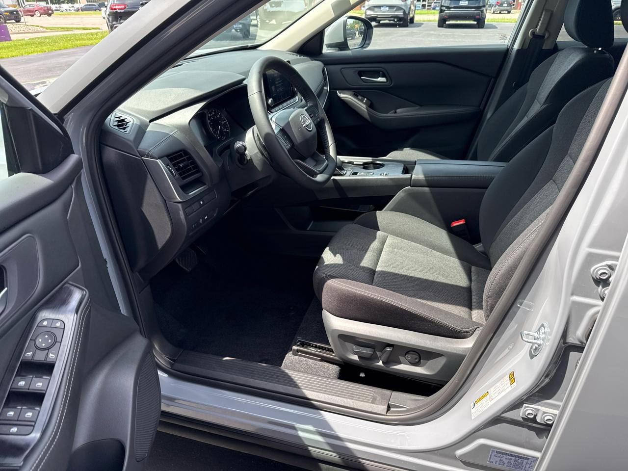 Nissan Rogue 2026.5 FWD SV 2026