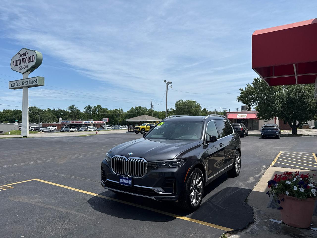 BMW X7 xDrive40i Sports Activity Vehicle 2021
