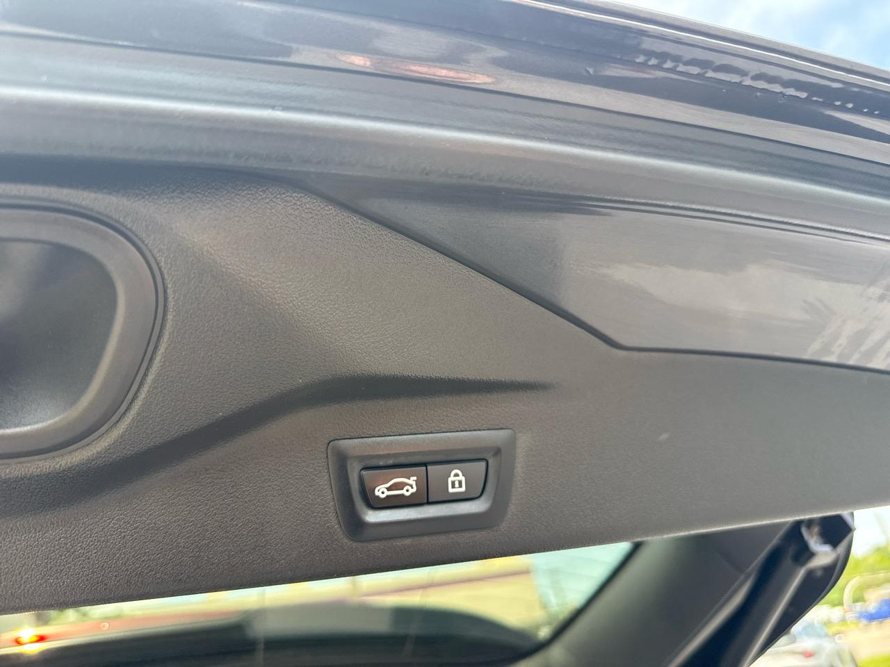 BMW X7 xDrive40i Sports Activity Vehicle 2021