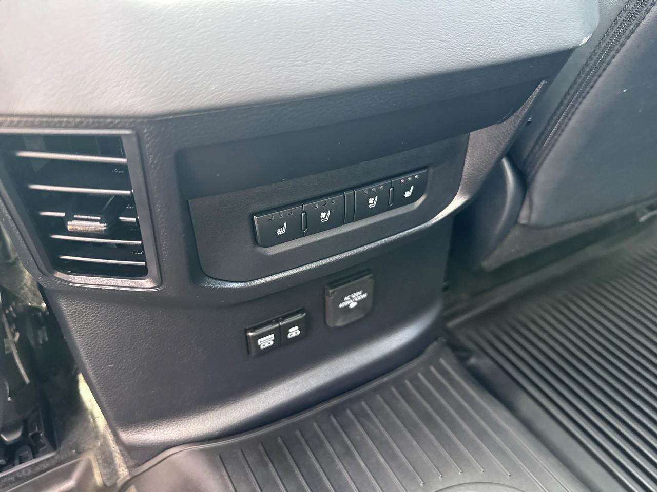 Toyota Tundra 4WD Platinum CrewMax 5.5' Bed (Natl) 2025