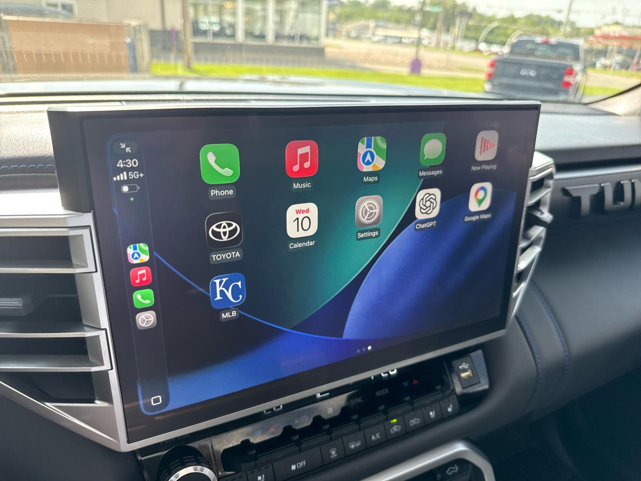 Toyota Tundra 4WD Platinum CrewMax 5.5' Bed (Natl) 2025