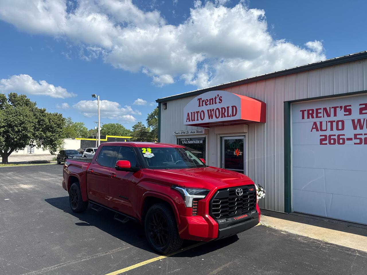 Toyota Tundra 4WD SR5 CrewMax 5.5' Bed (Natl) 2023