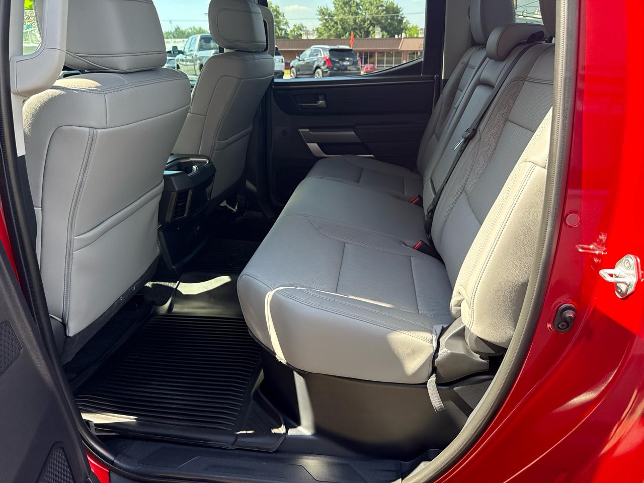 Toyota Tundra 4WD SR5 CrewMax 5.5' Bed (Natl) 2023