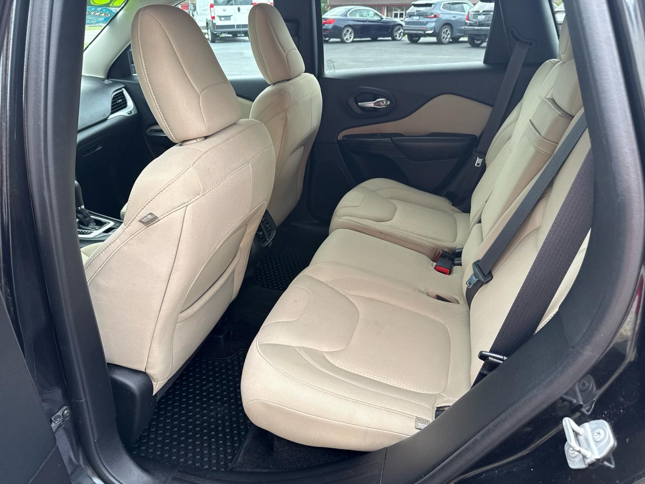 Jeep Cherokee 4WD 4dr Latitude 2015