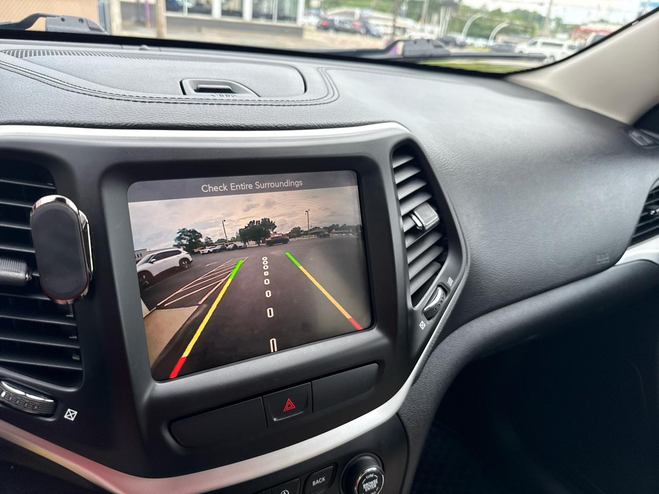 Jeep Cherokee 4WD 4dr Latitude 2015