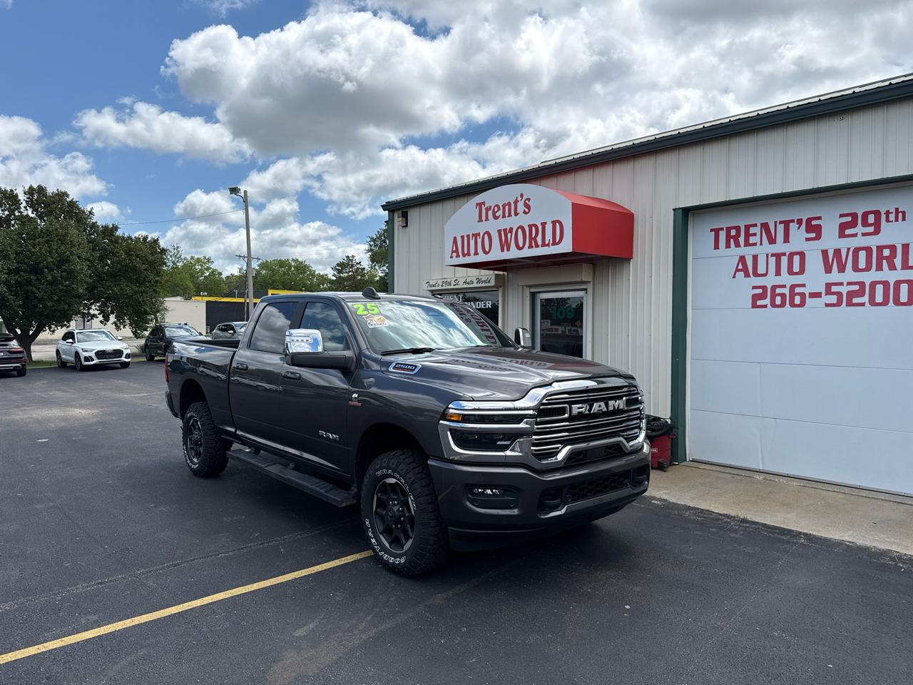 RAM 2500 Laramie 4x4 Crew Cab 6'4" Box 2025