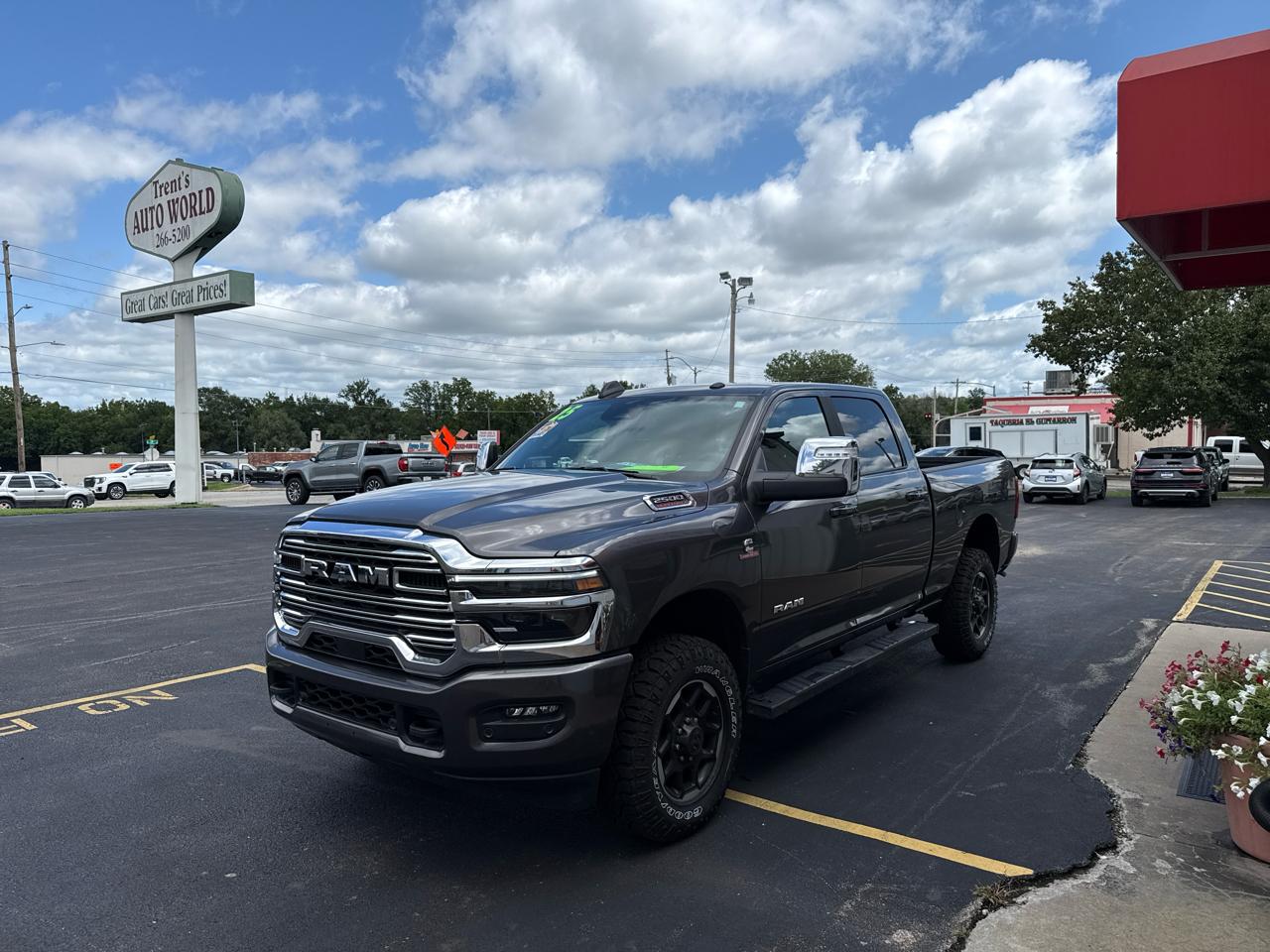 RAM 2500 Laramie 4x4 Crew Cab 6'4" Box 2025
