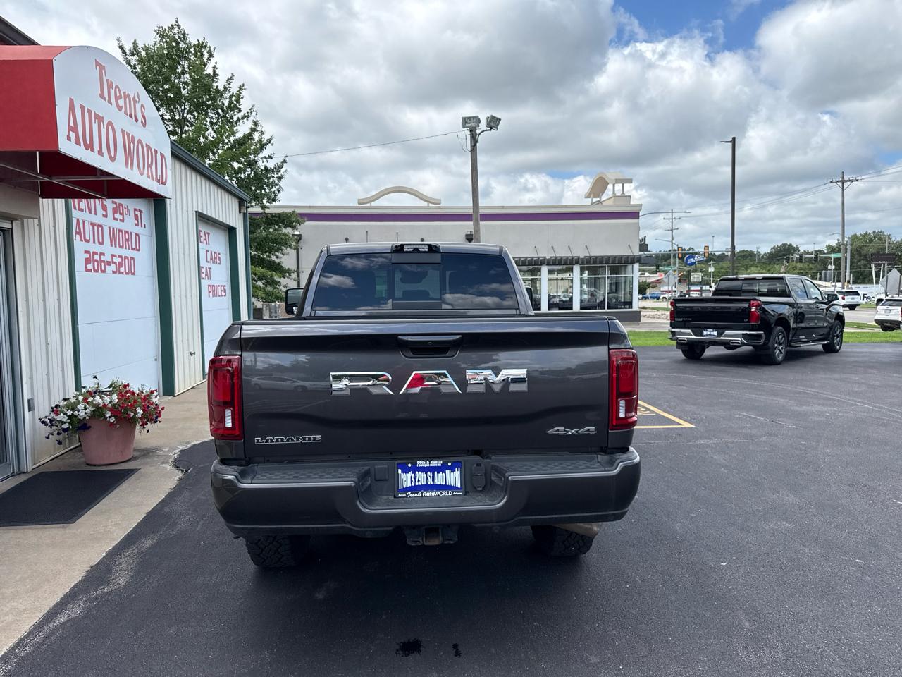 RAM 2500 Laramie 4x4 Crew Cab 6'4" Box 2025