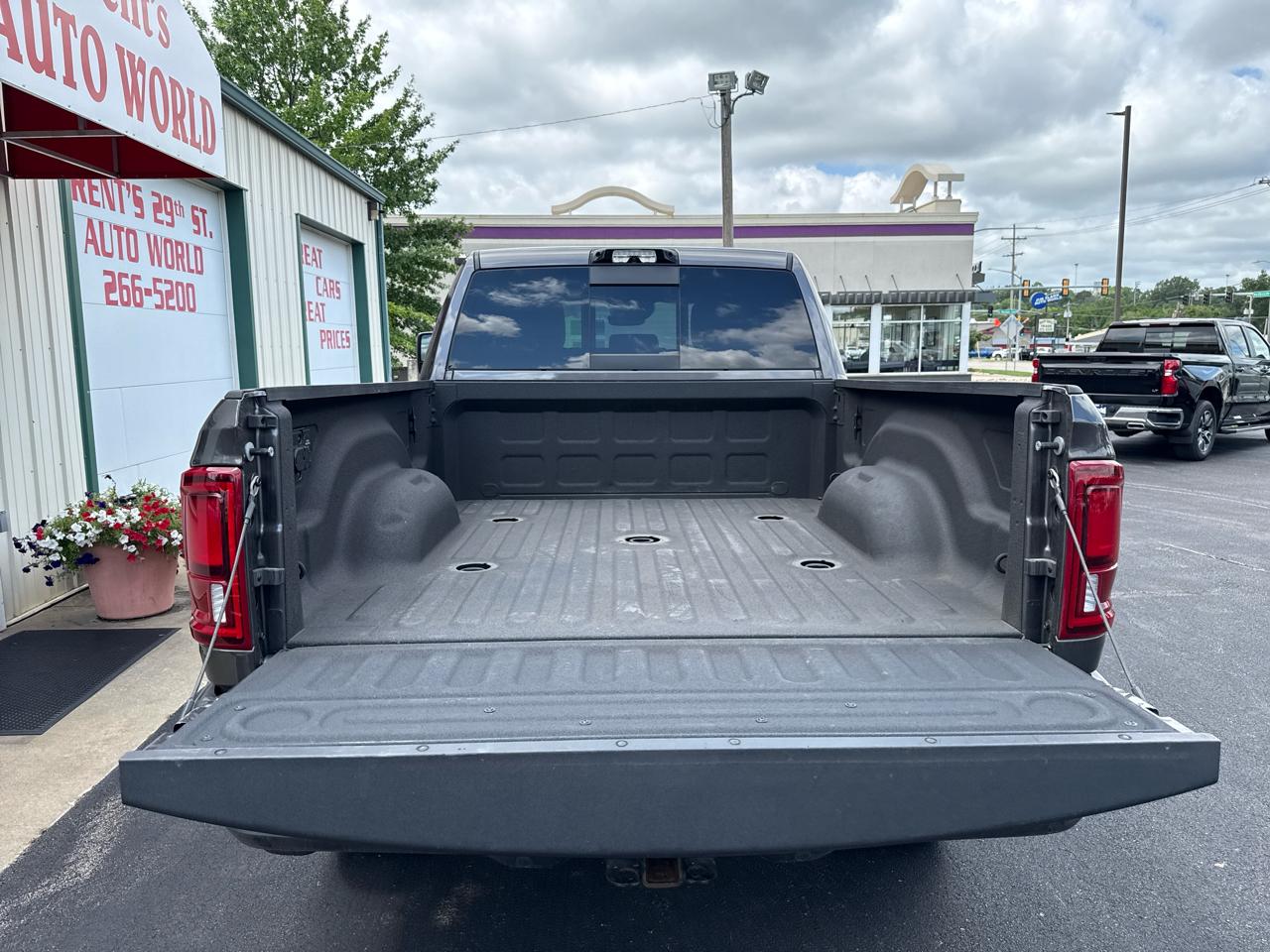 RAM 2500 Laramie 4x4 Crew Cab 6'4" Box 2025