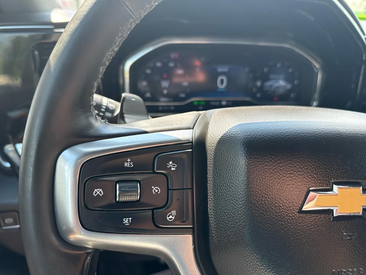 Chevrolet Silverado 1500 4WD Crew Cab 147" LT w/1LT 2024