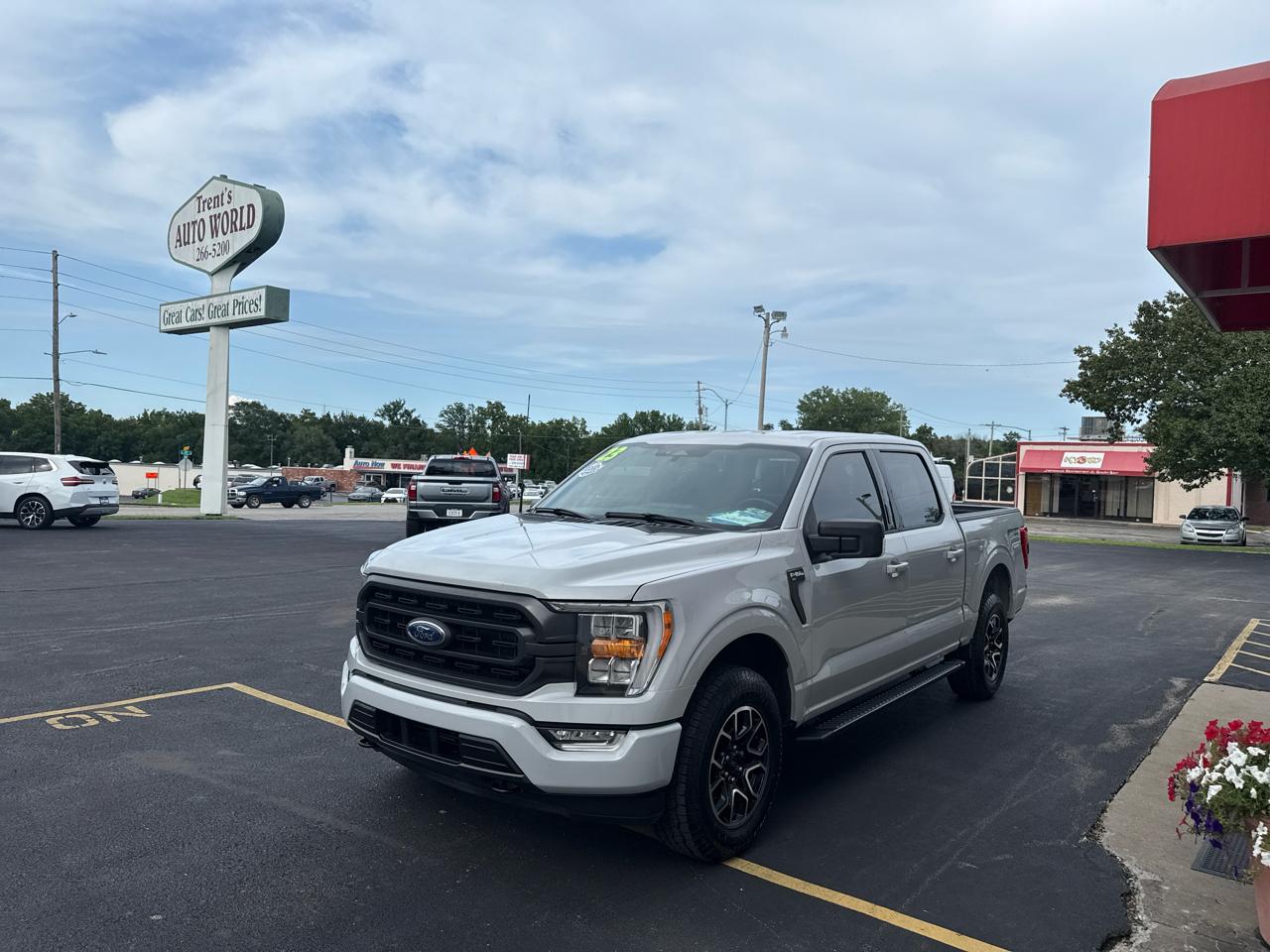 Ford F-150 XLT 4WD SuperCrew 5.5' Box 2023