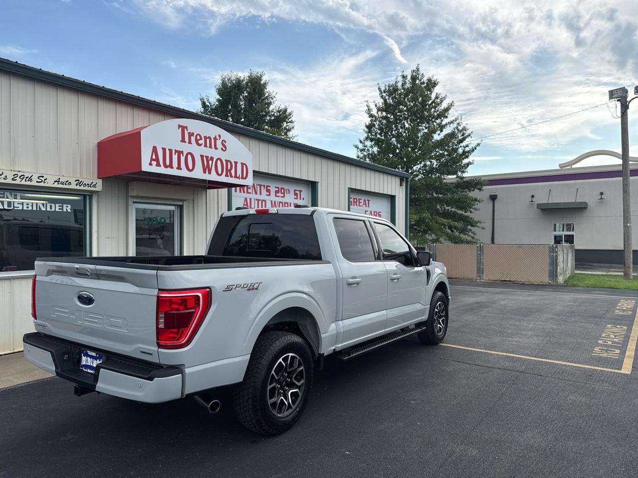 Ford F-150 XLT 4WD SuperCrew 5.5' Box 2023