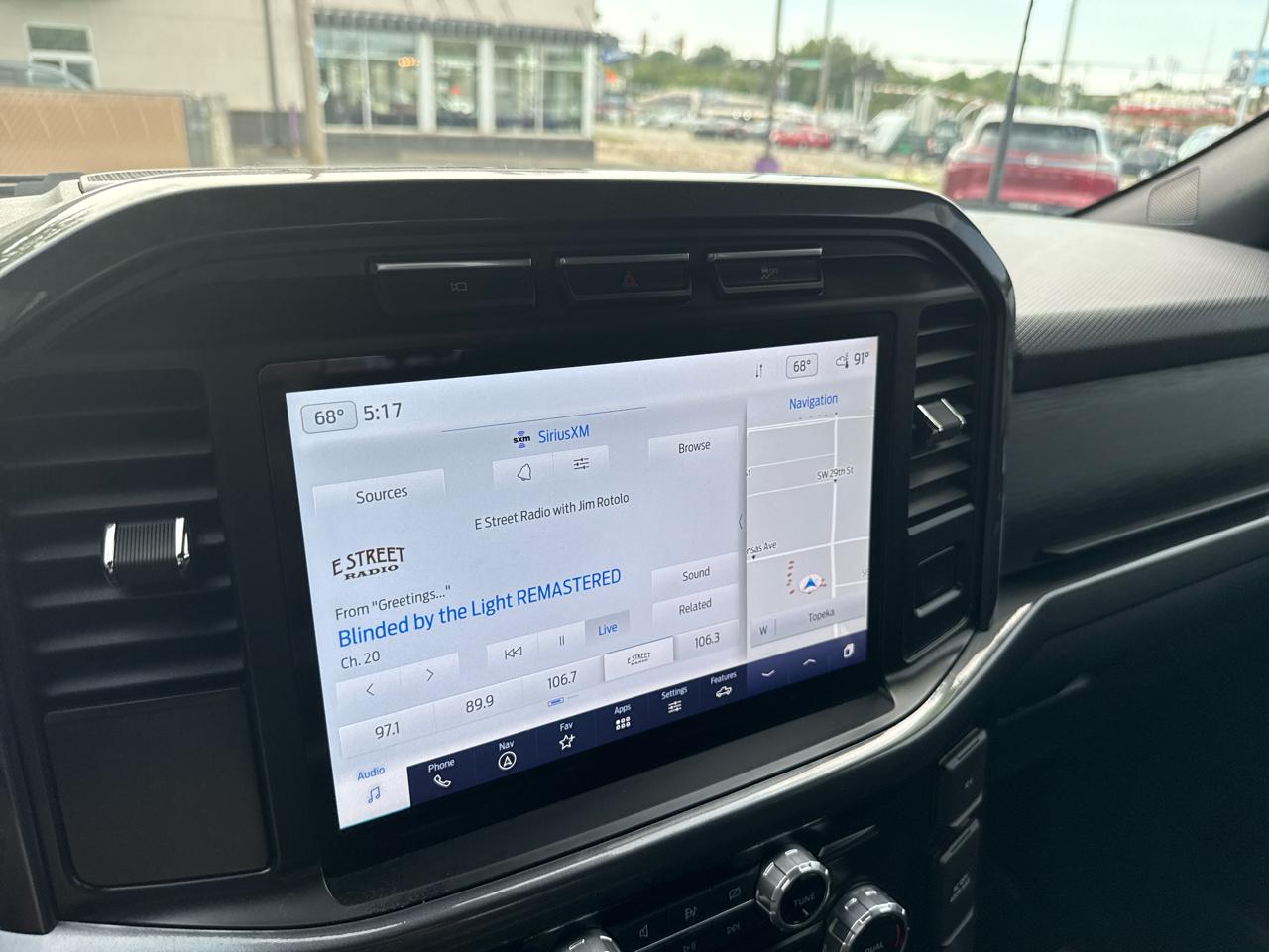 Ford F-150 XLT 4WD SuperCrew 5.5' Box 2023