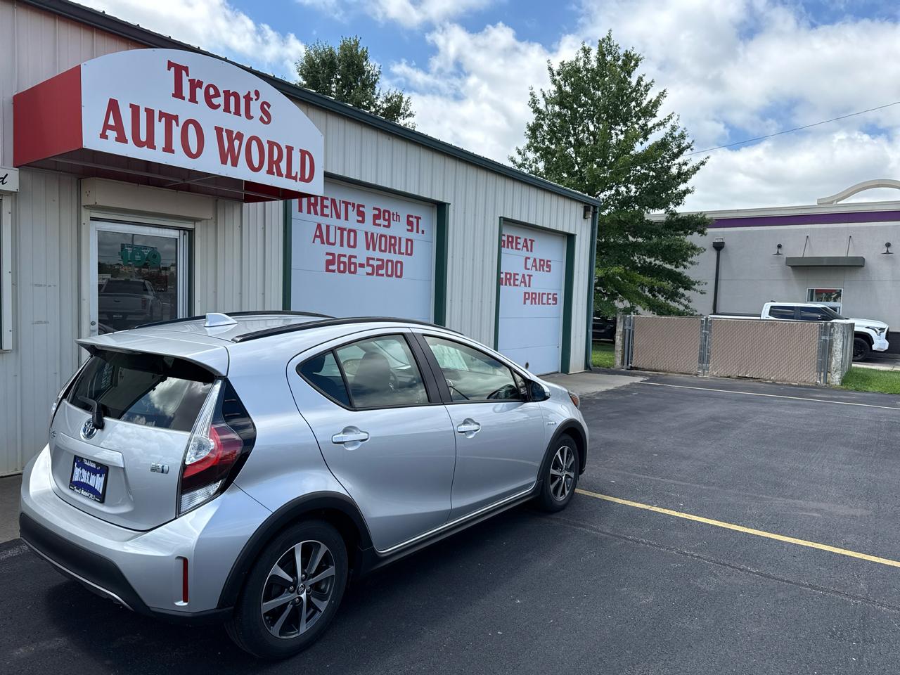 Toyota Prius c L (Natl) 2019