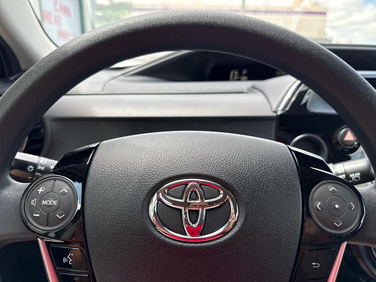 Toyota Prius c L (Natl) 2019