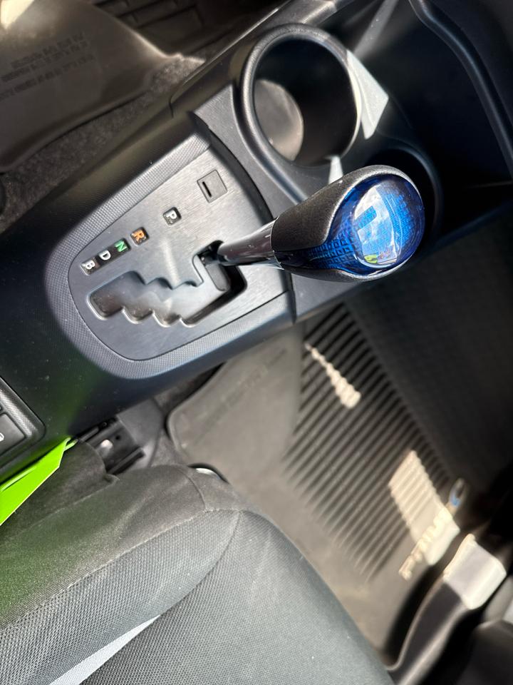 Toyota Prius c L (Natl) 2019