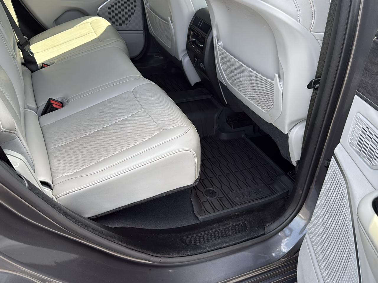 Jeep Grand Cherokee Overland 4x4 2023