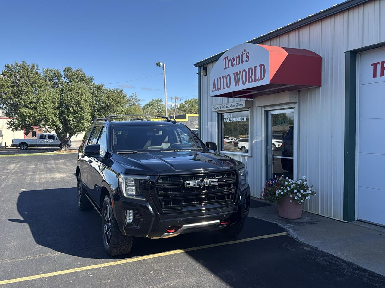 GMC Yukon 4WD 4dr AT4 2021