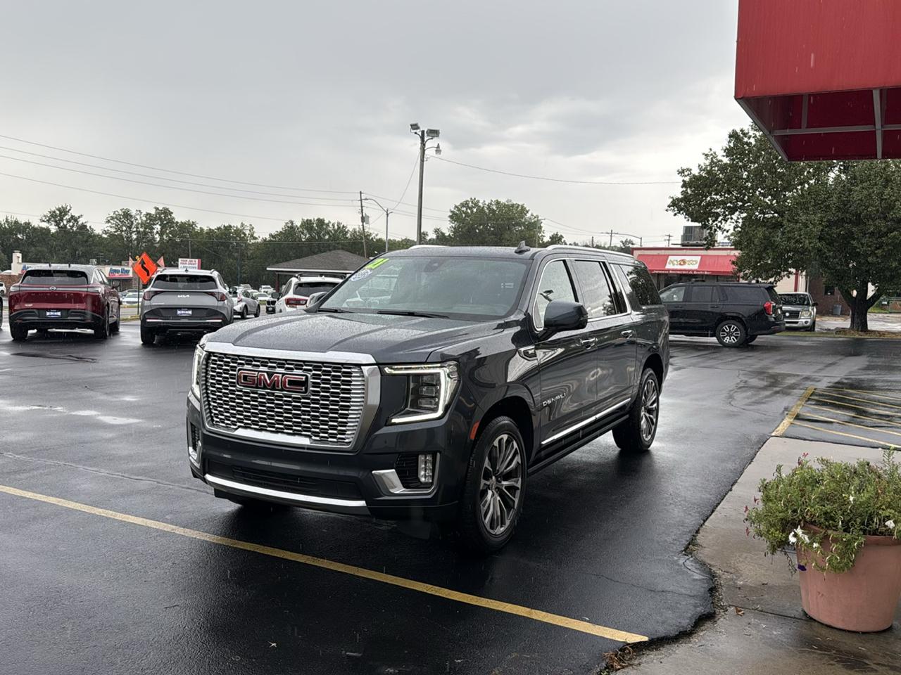 GMC Yukon XL 4WD 4dr Denali 2021