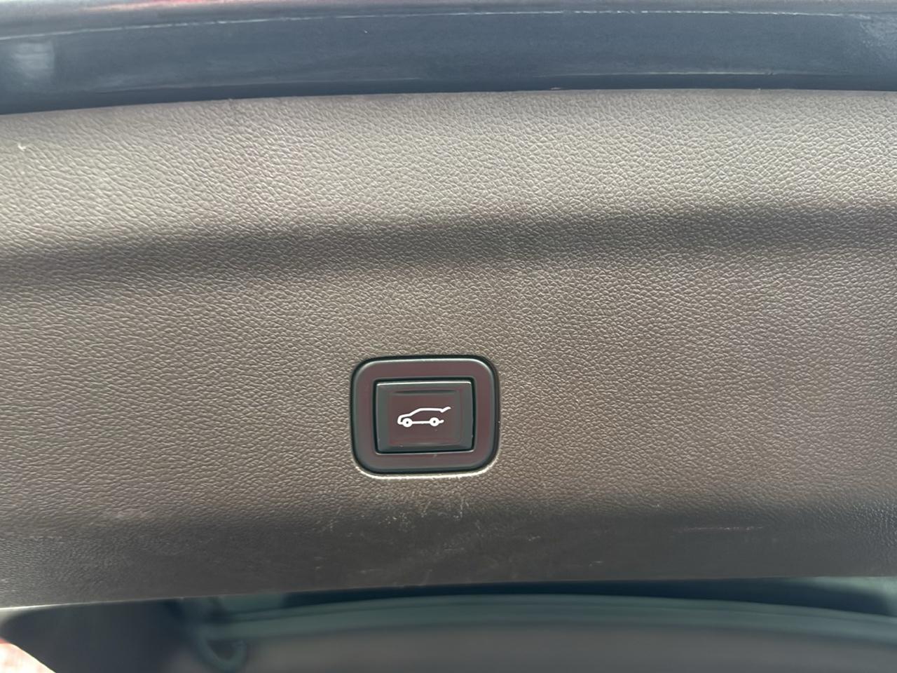 GMC Yukon XL 4WD 4dr Denali 2021