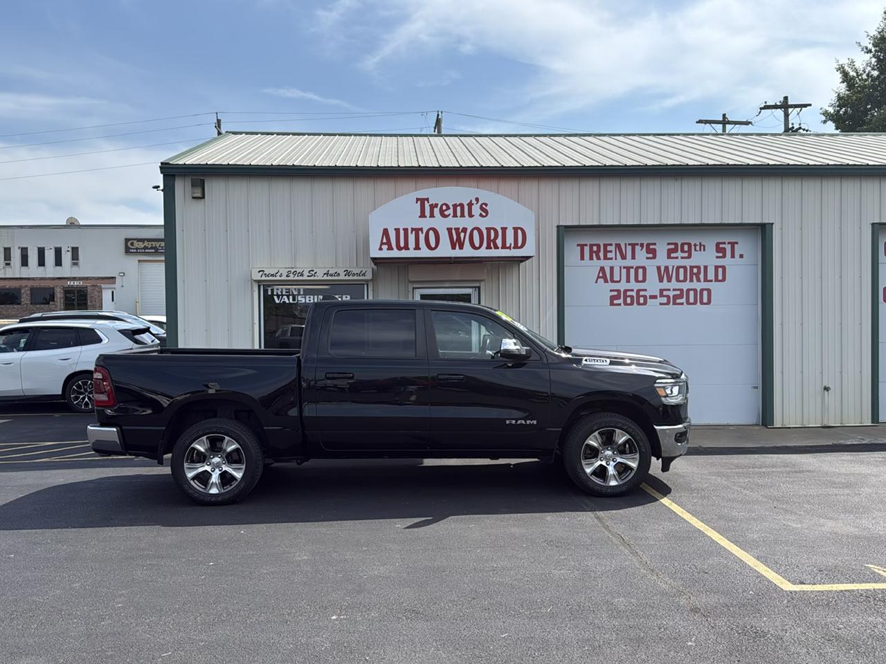 2023 RAM 1500 Laramie 4x4 Crew Cab 5'7" Box