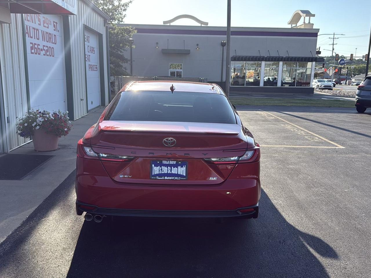 Toyota Camry SE (Natl) 2026