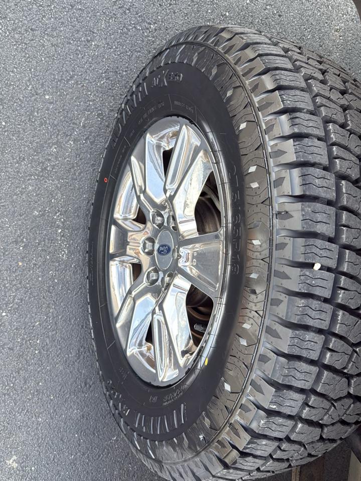 Ford F-150 4WD SuperCrew 145" King Ranch 2015