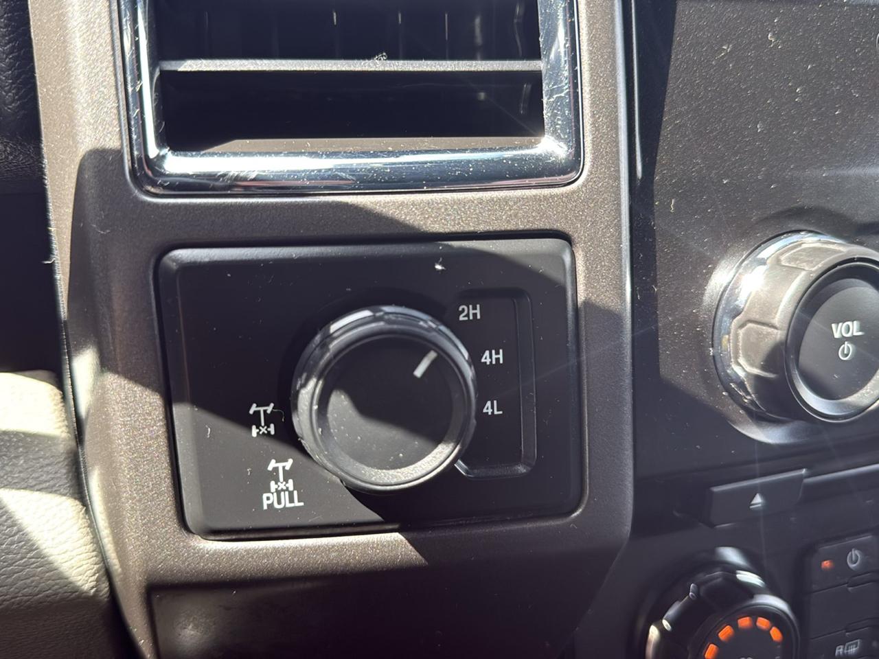 Ford F-150 4WD SuperCrew 145" King Ranch 2015