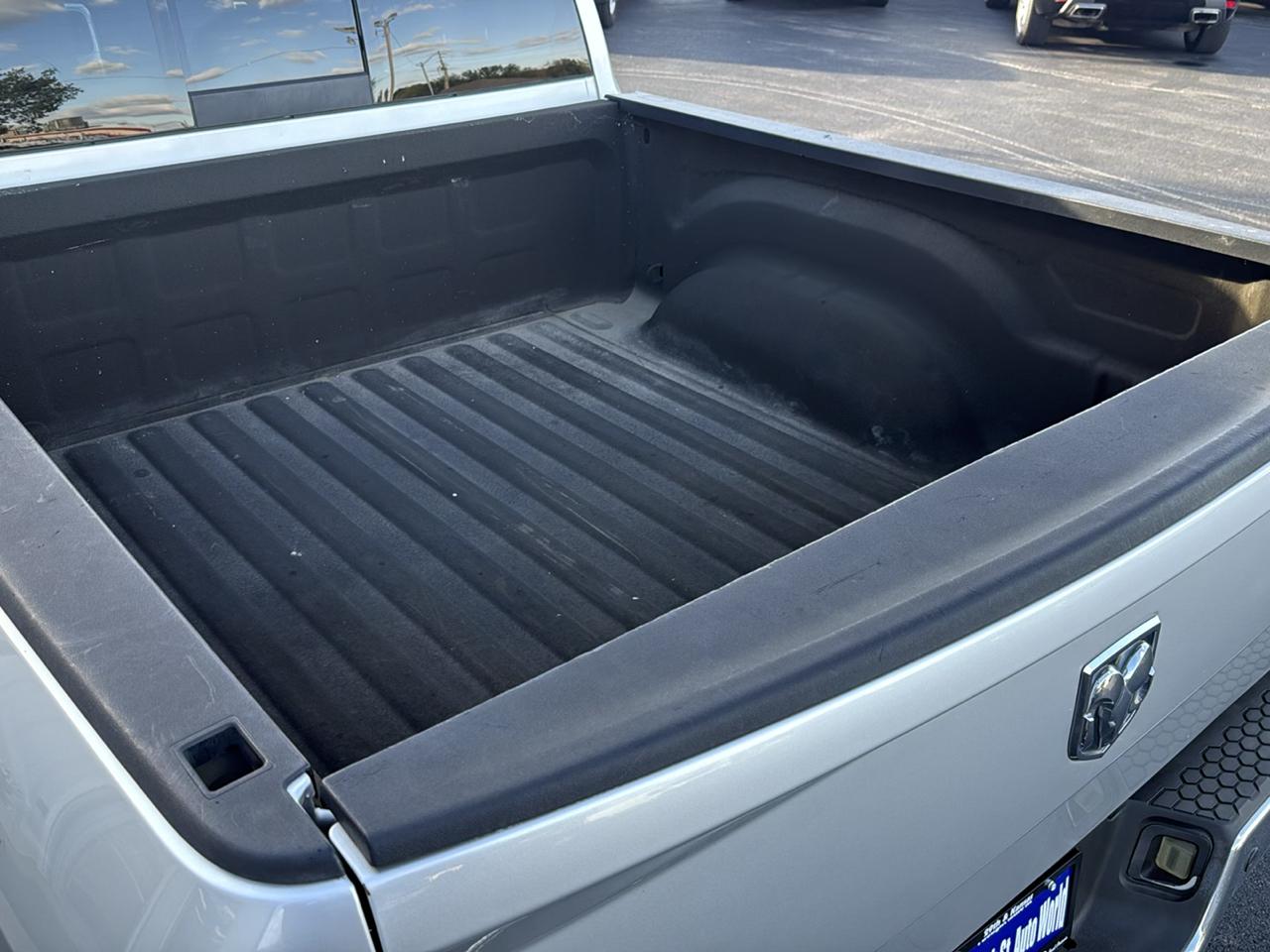 RAM 1500 2WD Crew Cab 140.5" SLT 2013