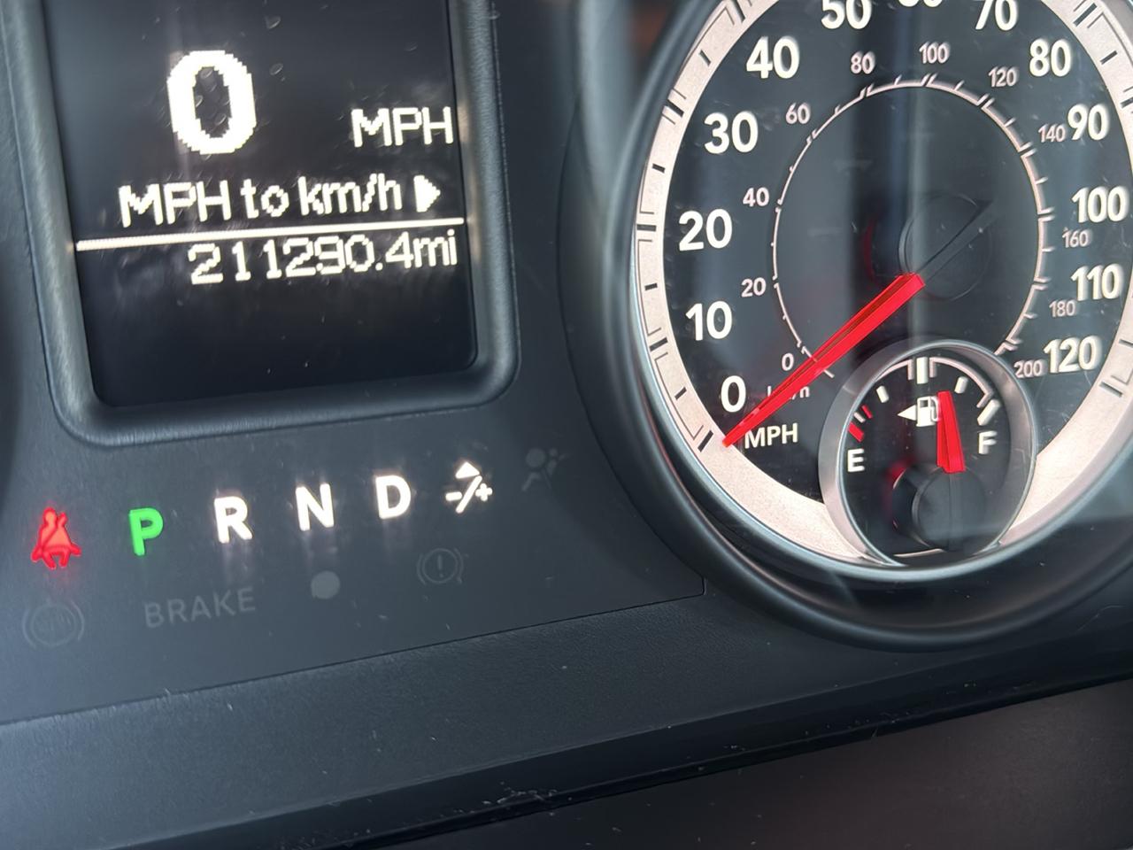 RAM 1500 2WD Crew Cab 140.5" SLT 2013